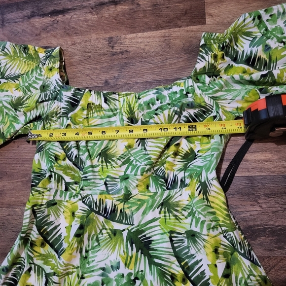 Clover And Sloane Women's Green And White Tropical Off-the-Shoulder Dress XS - Picture 6 of 11